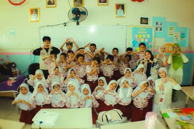 Bahagia Kasih